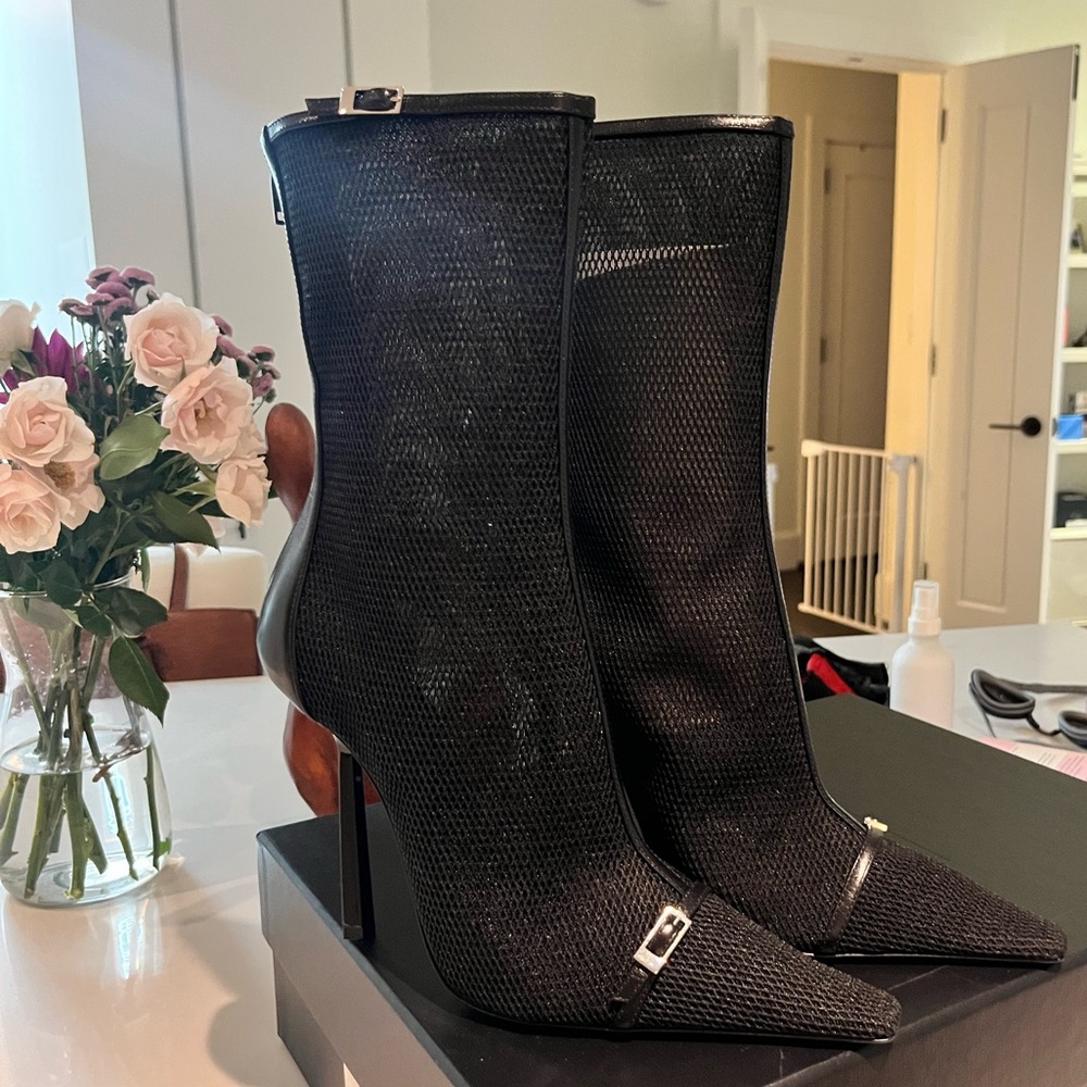 Authentic Saint Laurent Oxalis mesh pointed boots in size 39.